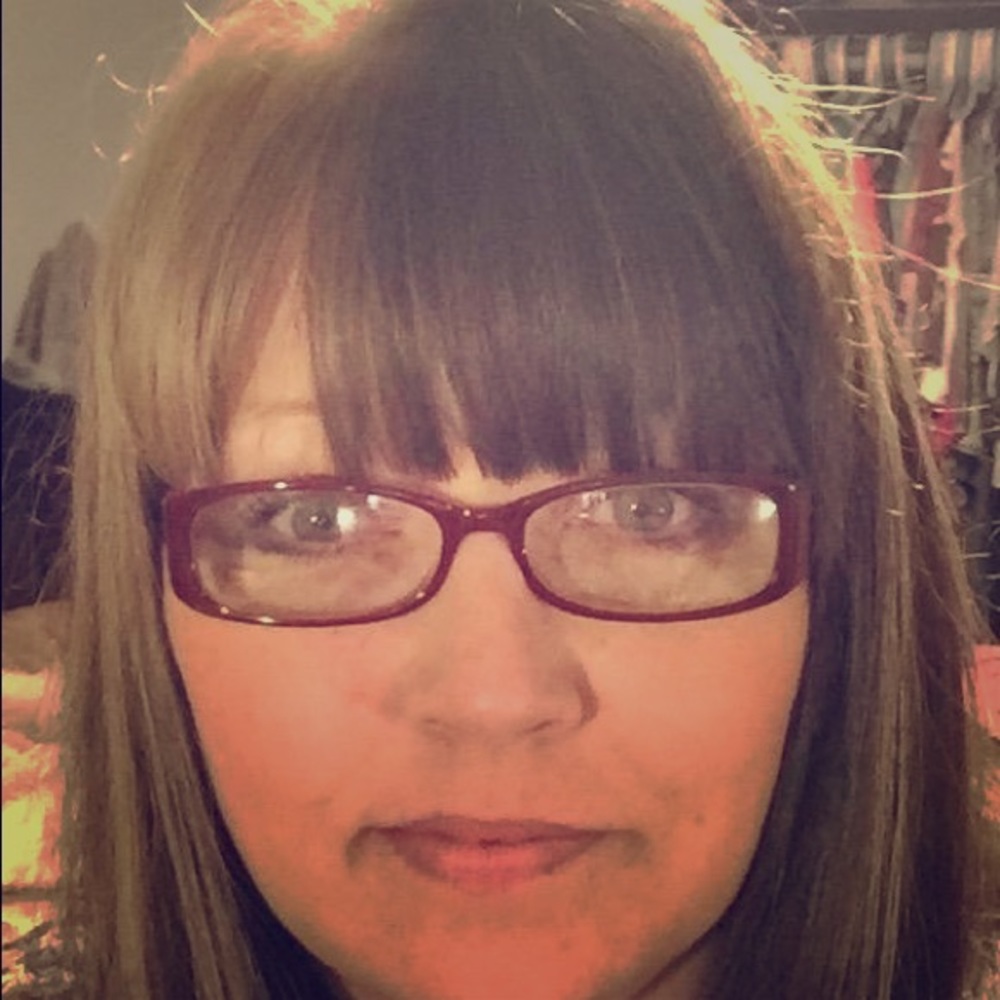 Meet your Posher, Pamela